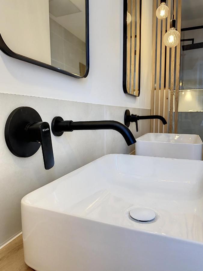 Appartchic - Appartement Standing - Plein Centre & Parking Prive Créon المظهر الخارجي الصورة