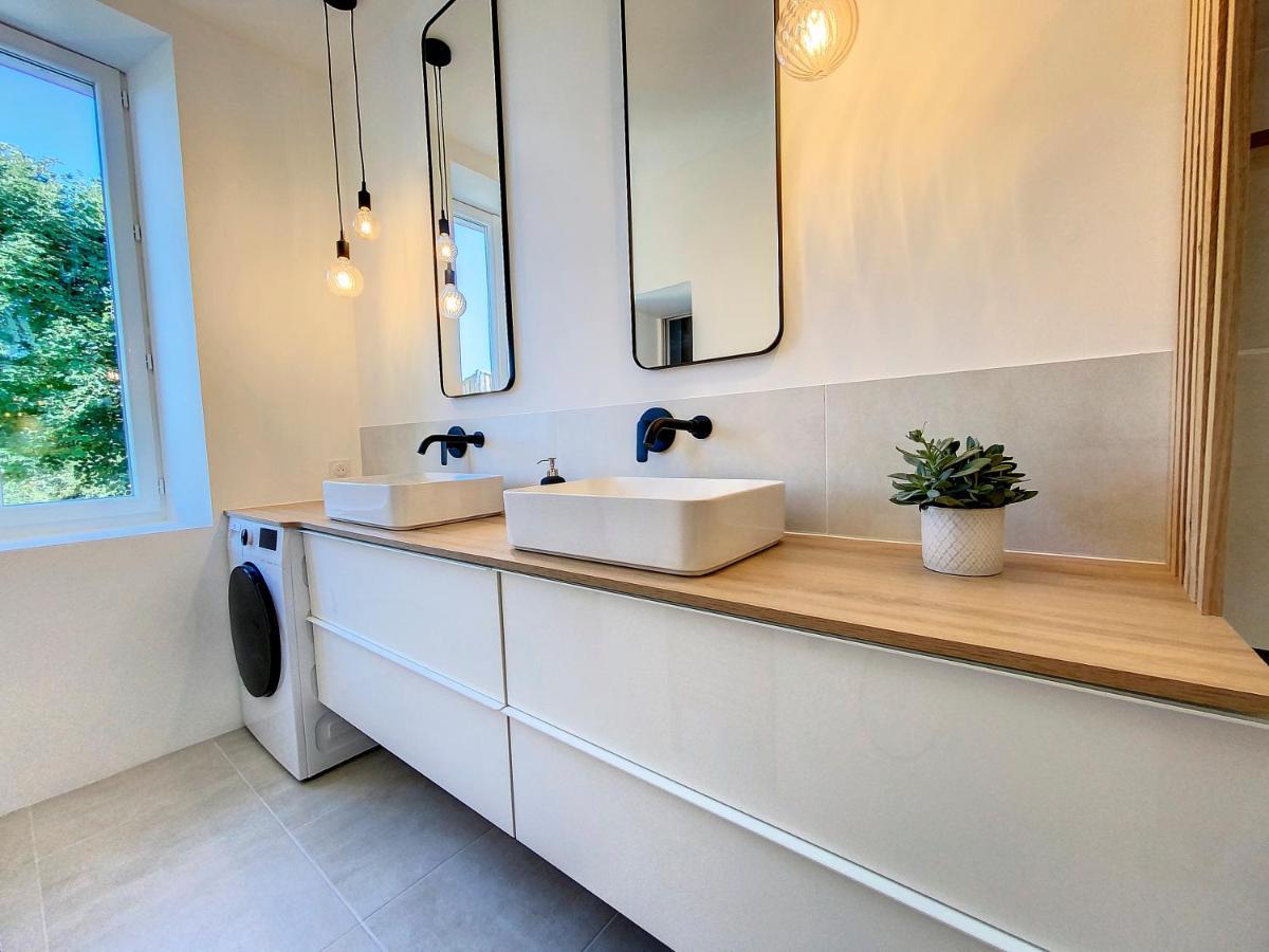 Appartchic - Appartement Standing - Plein Centre & Parking Prive Créon المظهر الخارجي الصورة