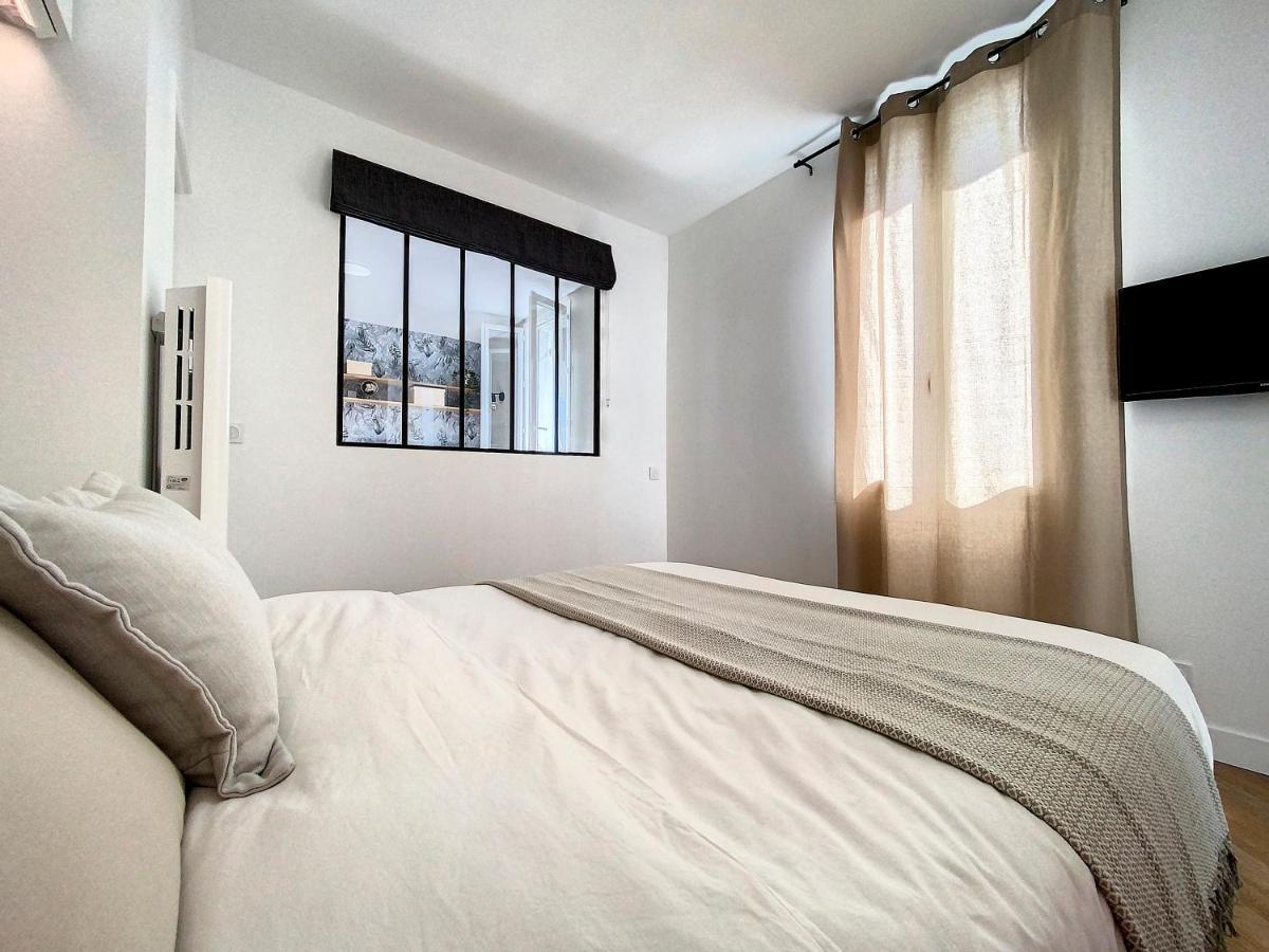 Appartchic - Appartement Standing - Plein Centre & Parking Prive Créon المظهر الخارجي الصورة